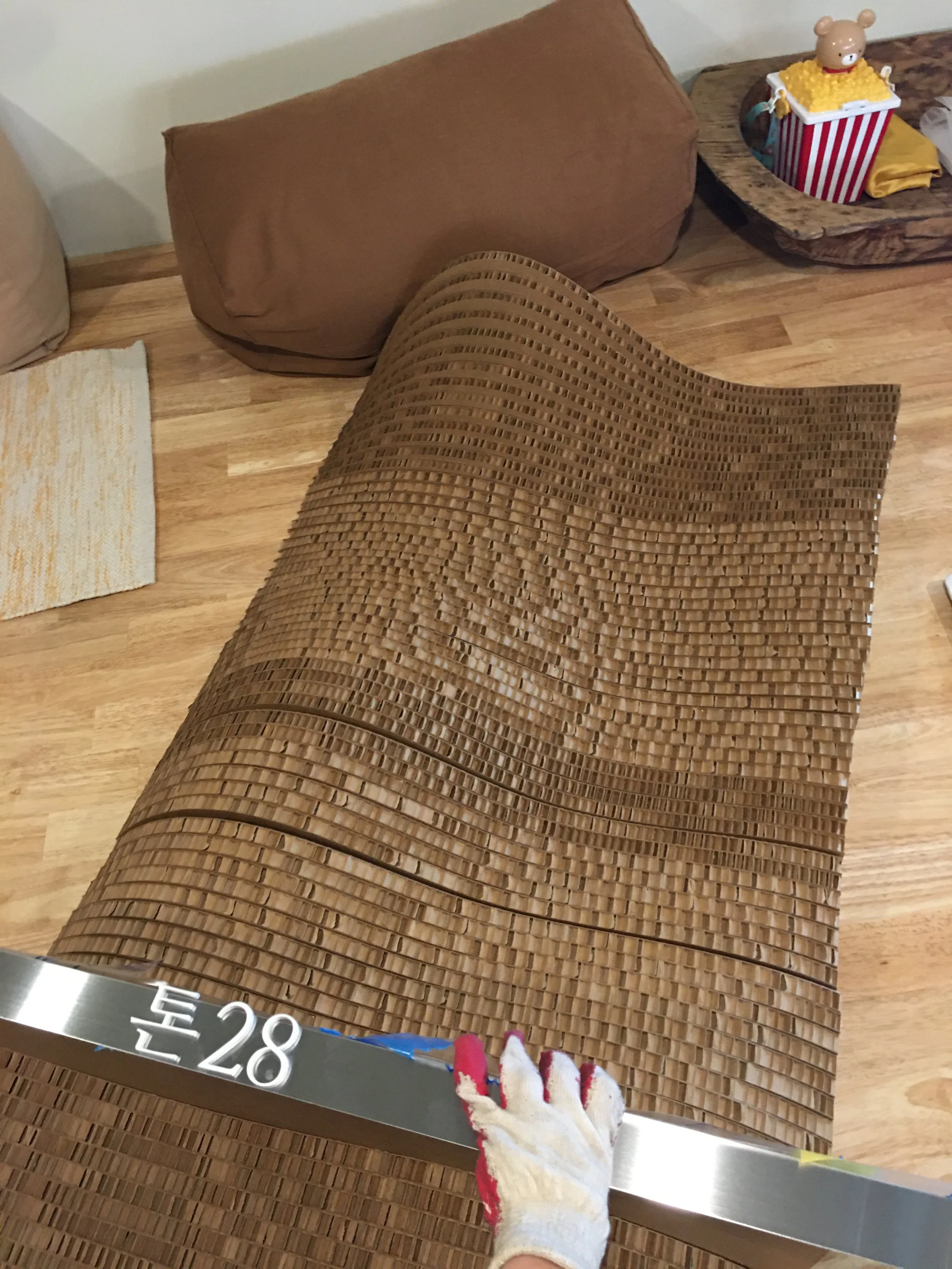 Toun28 Retail VMD Stands — Toun28